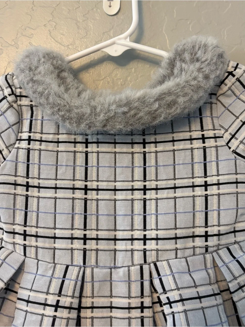 Janie and Jack Winter Wishes light blue plaid dress faux fur collar 12-18 months